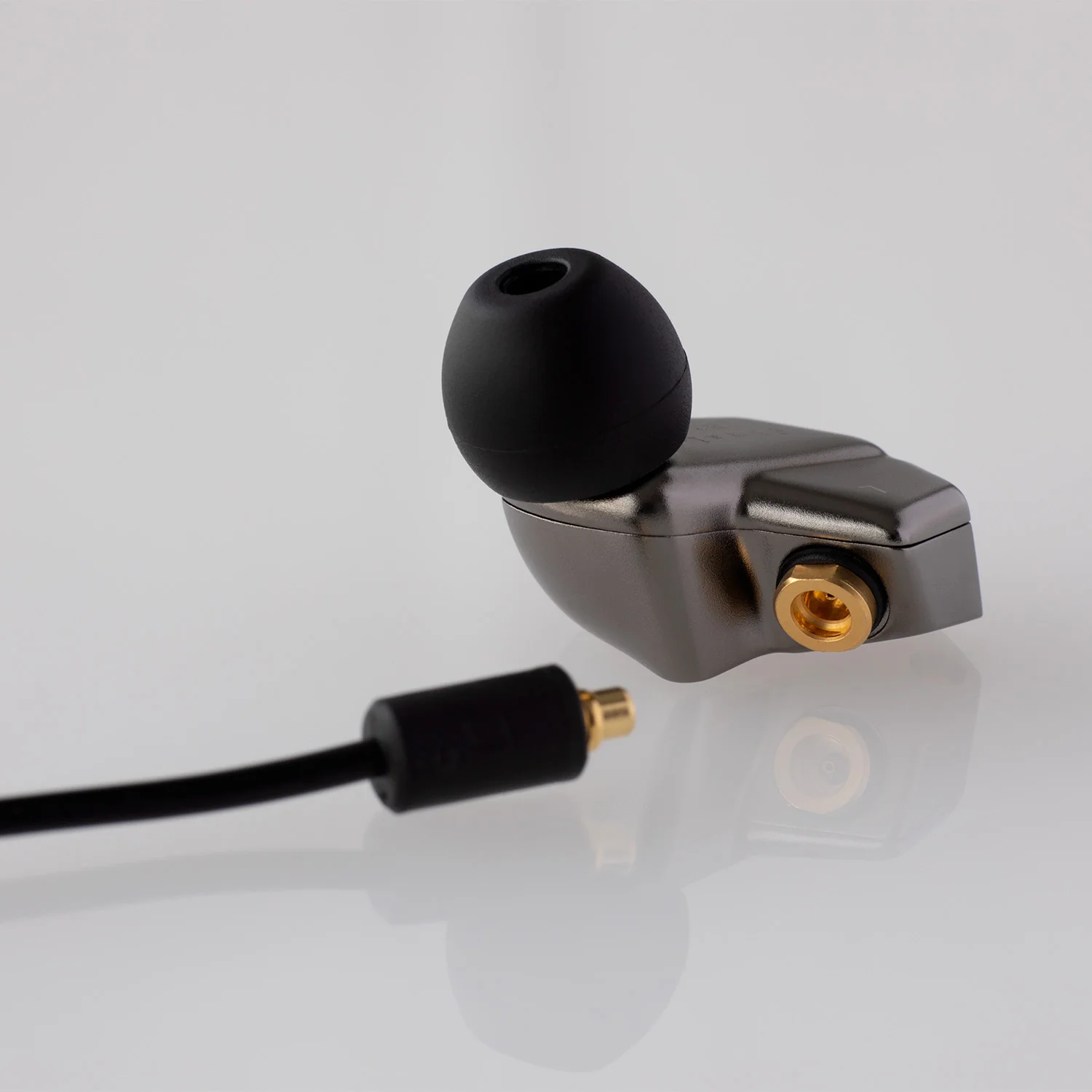 B2 - Image 3